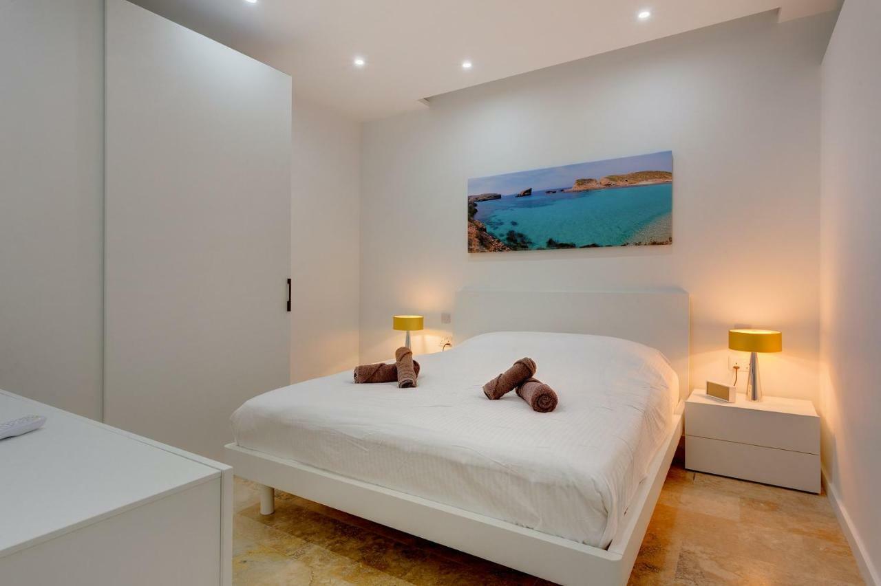 Modern 2 Bedroom Apartment In St Julians Saint Julian's エクステリア 写真